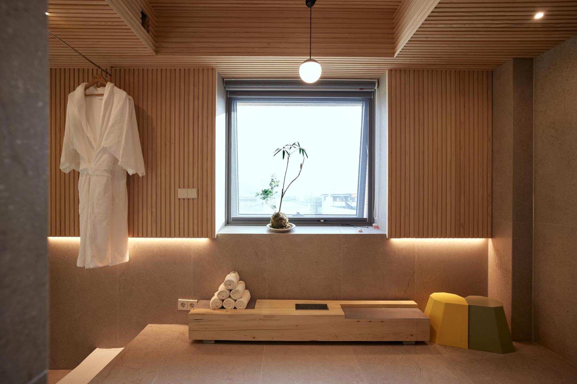 Pbr7 Hotel Unusual Stay Gyeongju Exterior foto